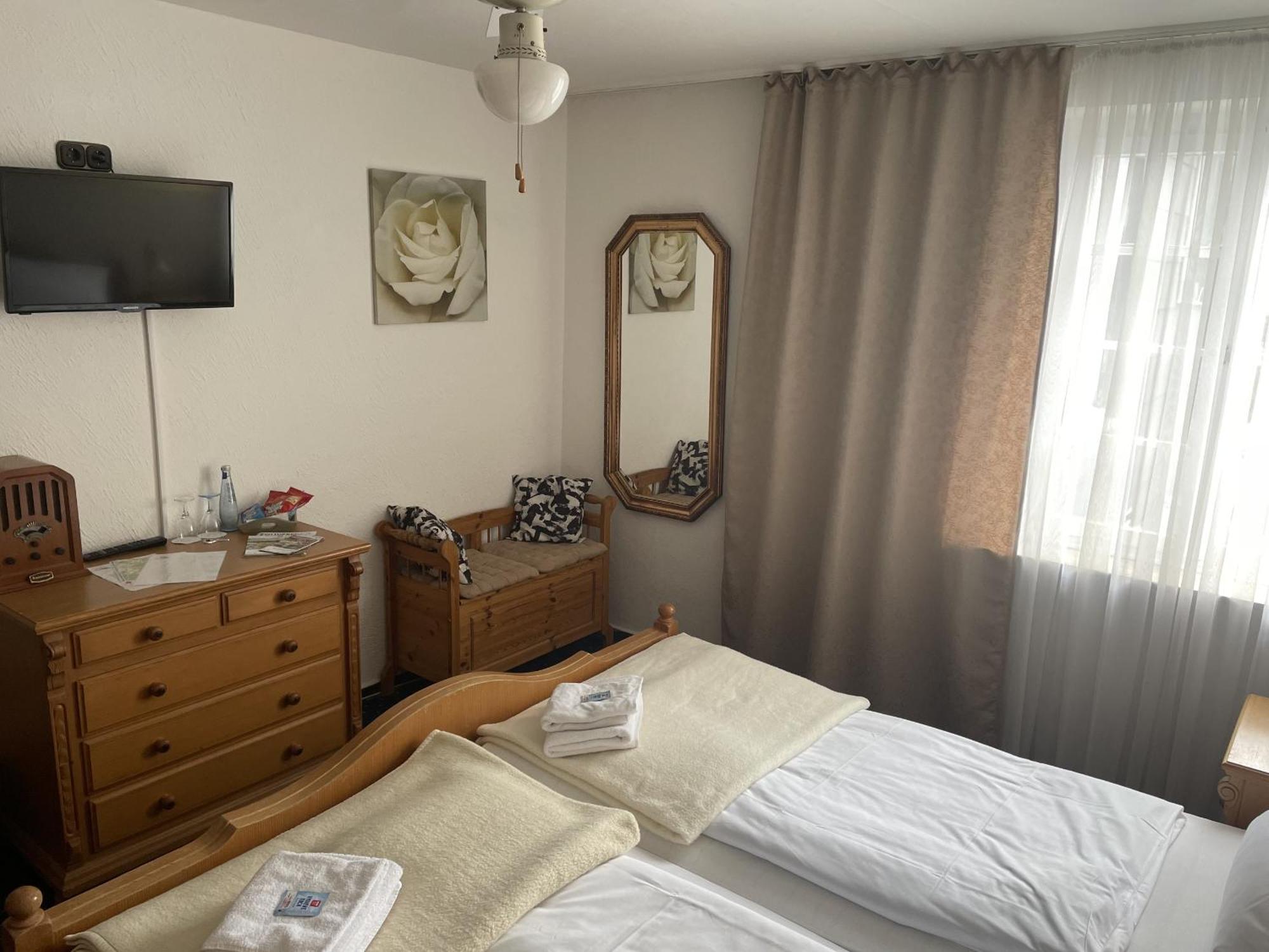 Hotel Jaegerhof Kettwig Essen Room photo