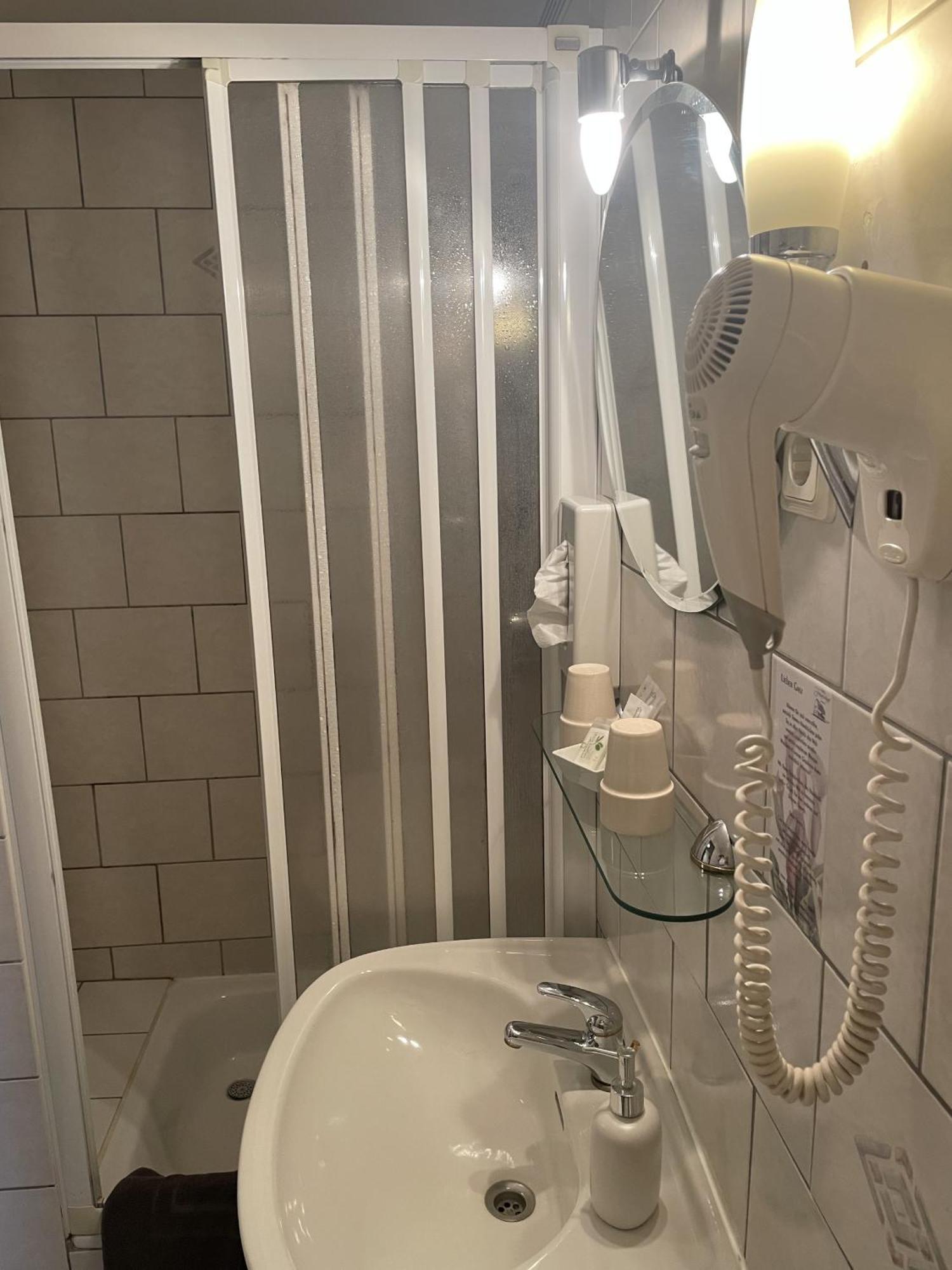 Hotel Jaegerhof Kettwig Essen Room photo