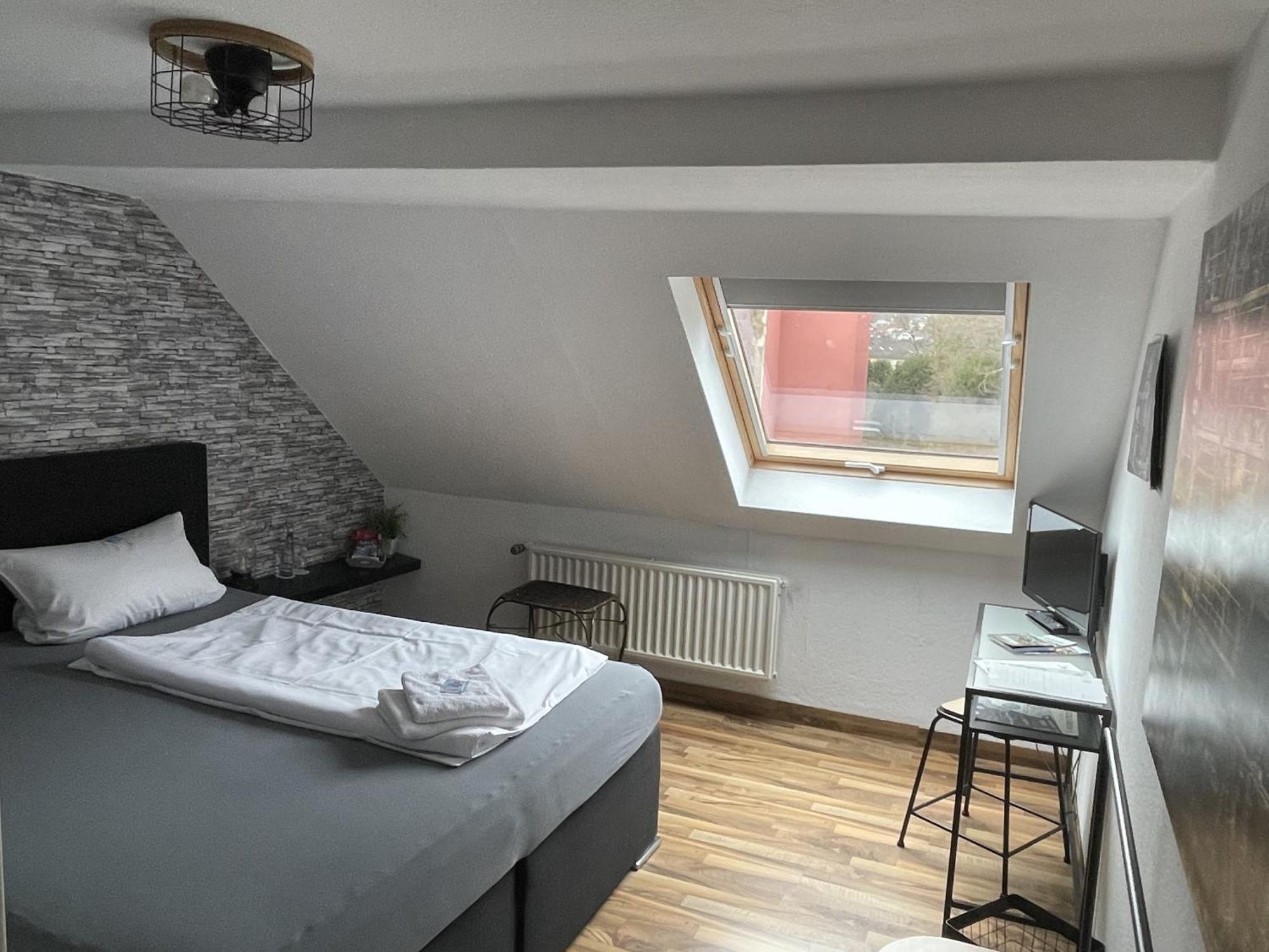 Hotel Jaegerhof Kettwig Essen Room photo